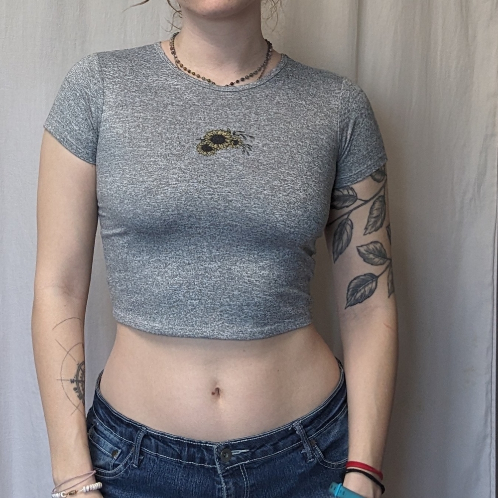 2/$25 Bluenotes Grey Crop Top with Sunflower Graphic